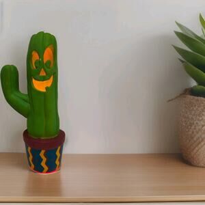 Jack-O-Lantern Cactus Foam Blow Mold Lights Up Halloween Lamp 2003 Nurise Kitsch